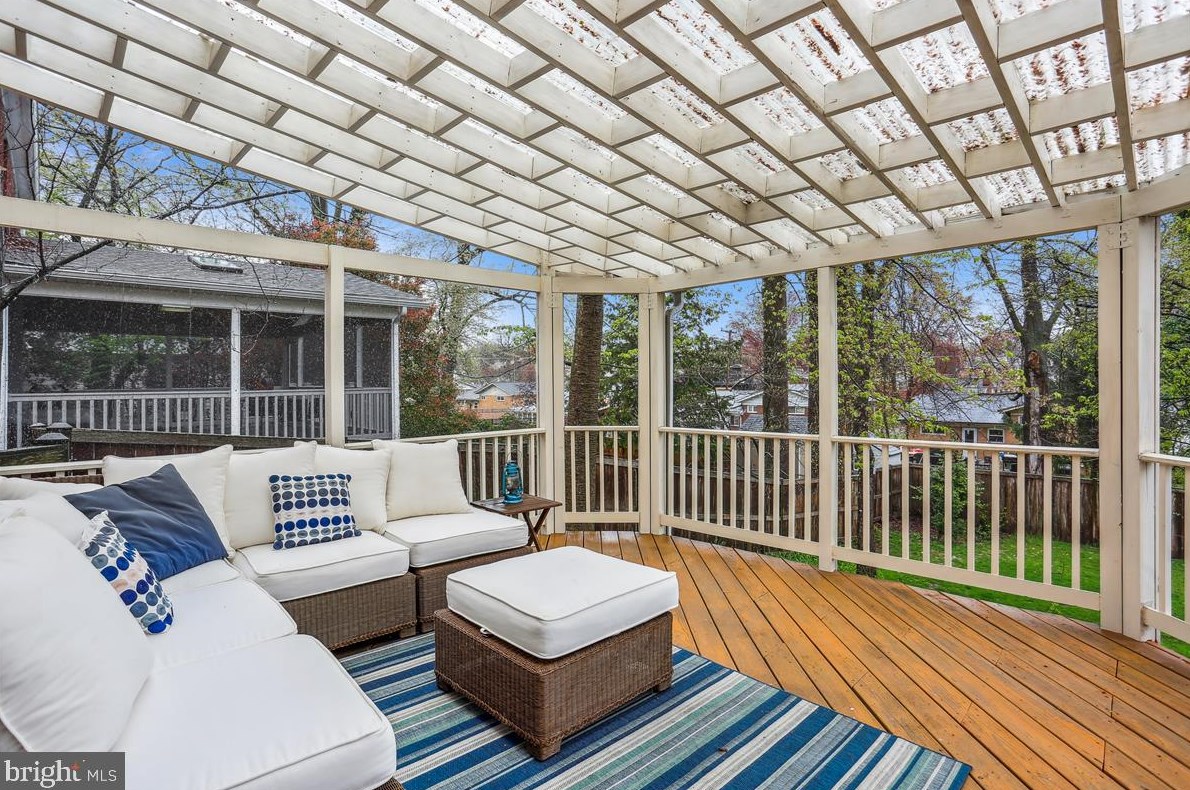 9513 Saybrook Ave, Silver Spring MD 20901-3034 exterior