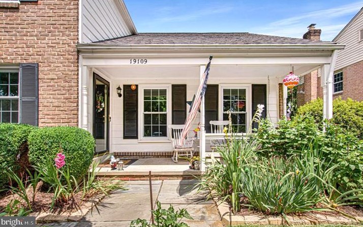 19109 N Pike Creek Pl, Gaithersburg, MD 20886