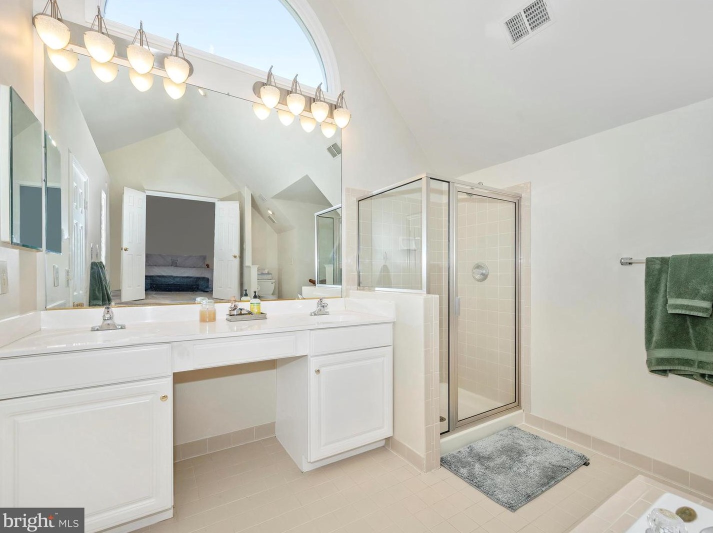 7502 Sawgrass Ter, Gaithersburg MD  20886-4596 exterior