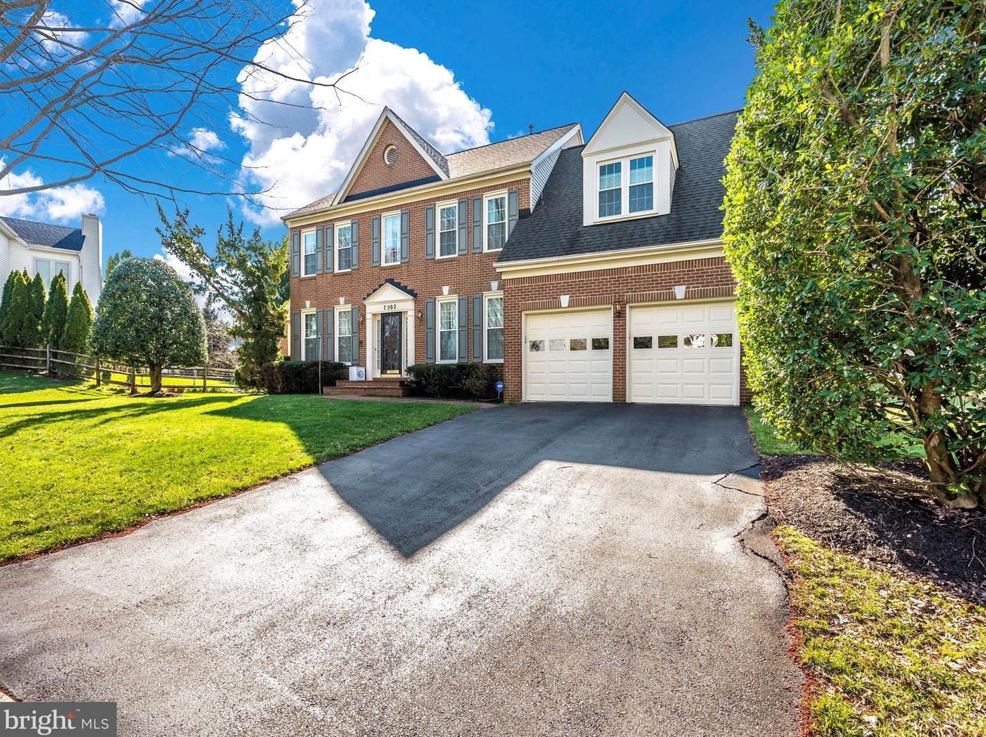 7502 Sawgrass Ter, Gaithersburg MD  20886-4596 exterior