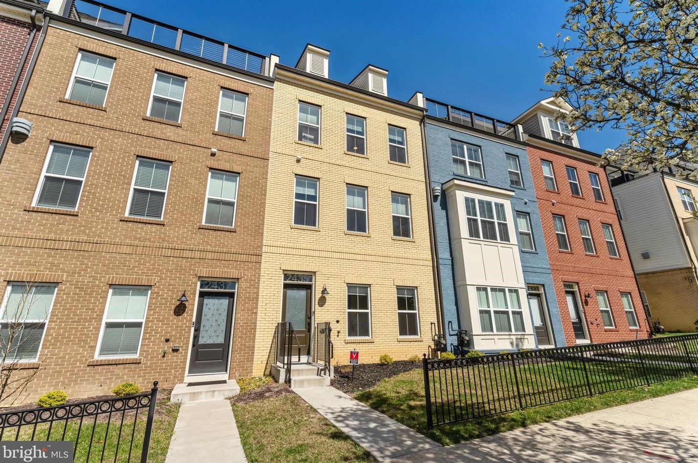 2435 Glenallan Ave, Silver Spring, MD 20906-3541