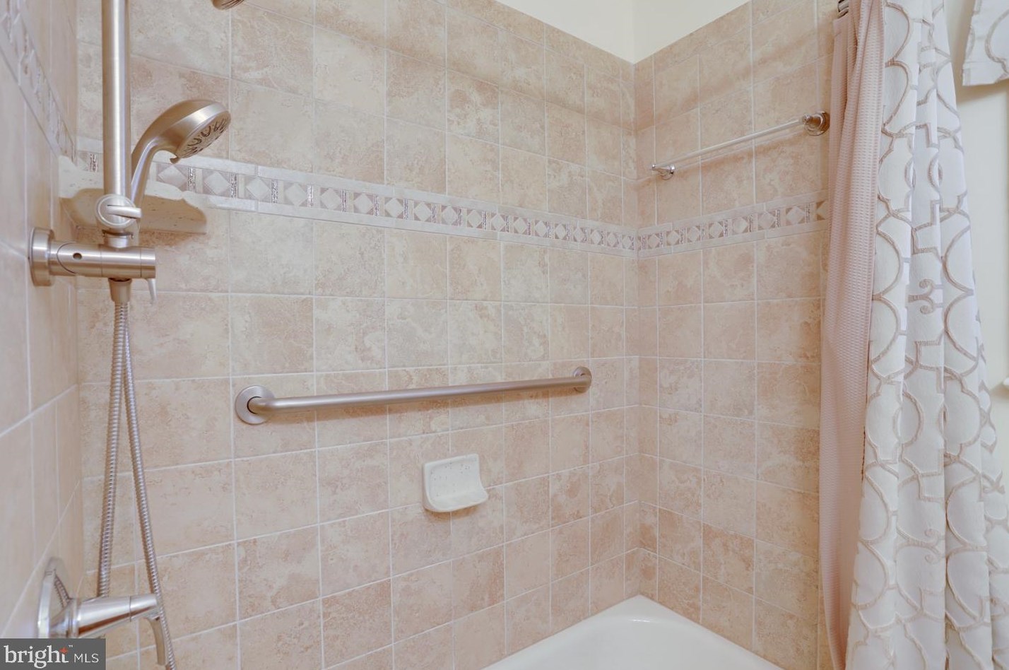 8802 2 Ave, Silver Spring MD 20910-2149 exterior