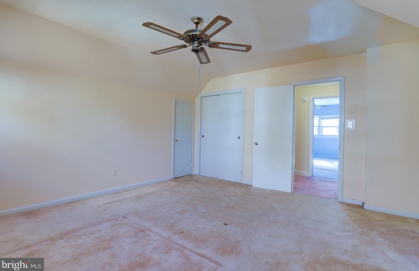 8802 2 Ave, Silver Spring MD 20910-2149 exterior