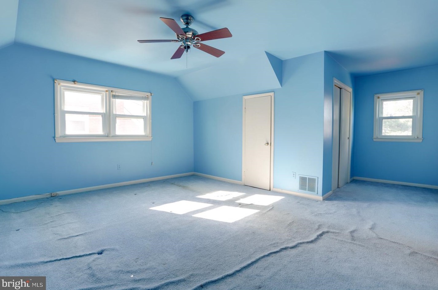 8802 2 Ave, Silver Spring MD 20910-2149 exterior