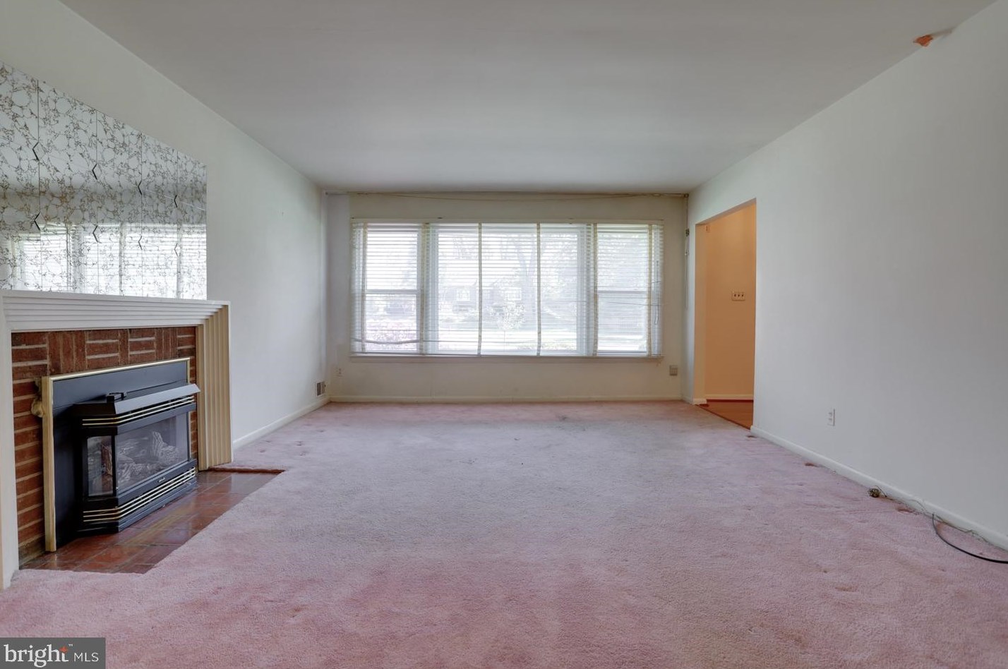 8802 2 Ave, Silver Spring MD 20910-2149 exterior