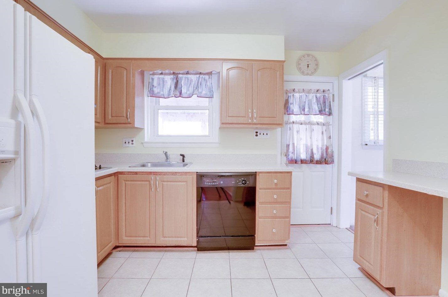 8802 2 Ave, Silver Spring MD 20910-2149 exterior