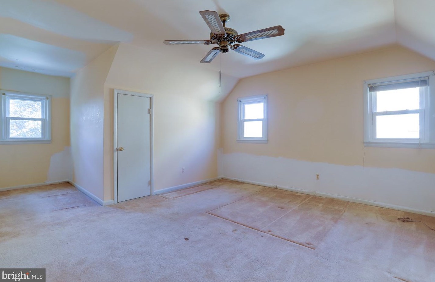 8802 2 Ave, Silver Spring MD 20910-2149 exterior