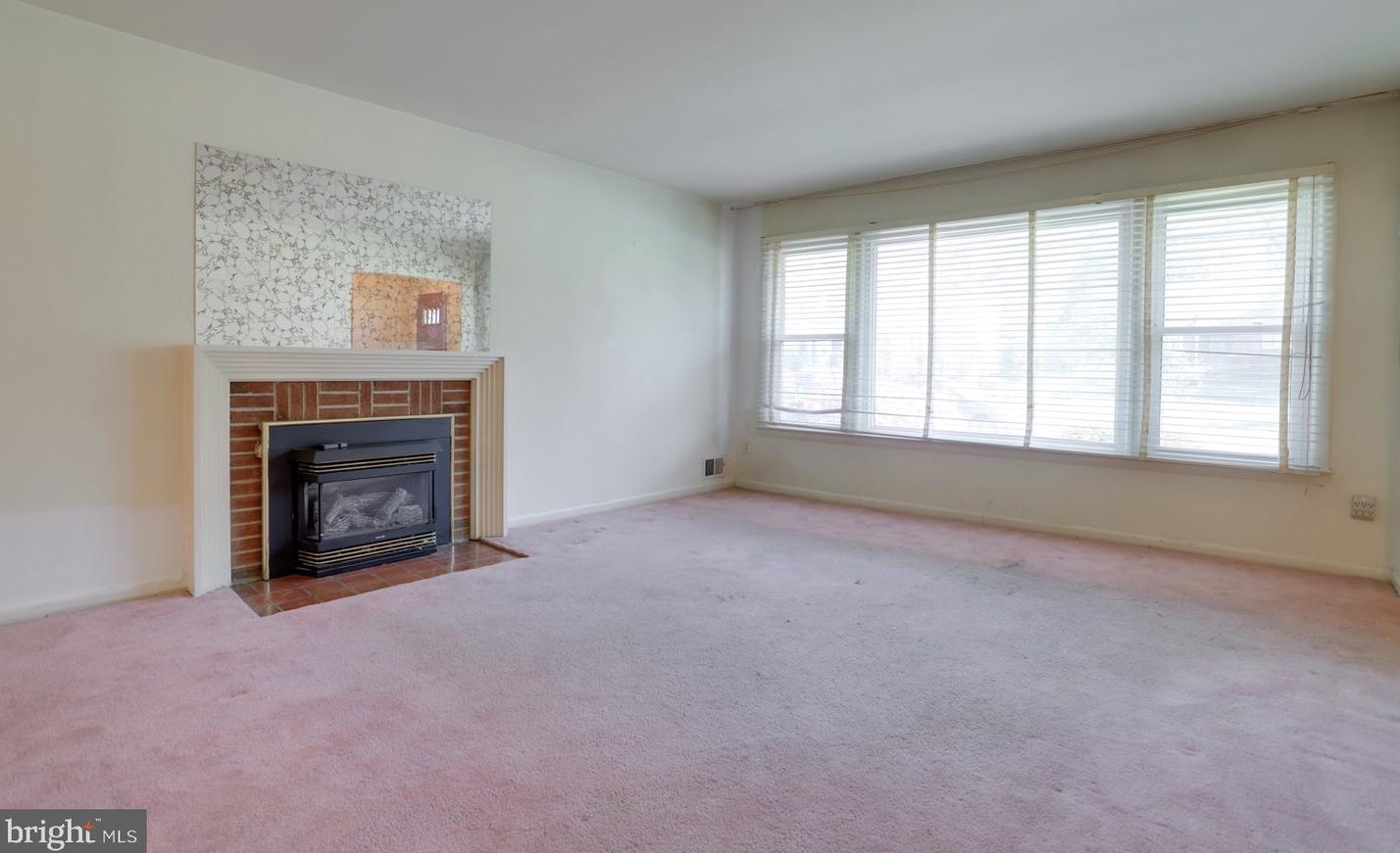 8802 2 Ave, Silver Spring MD 20910-2149 exterior