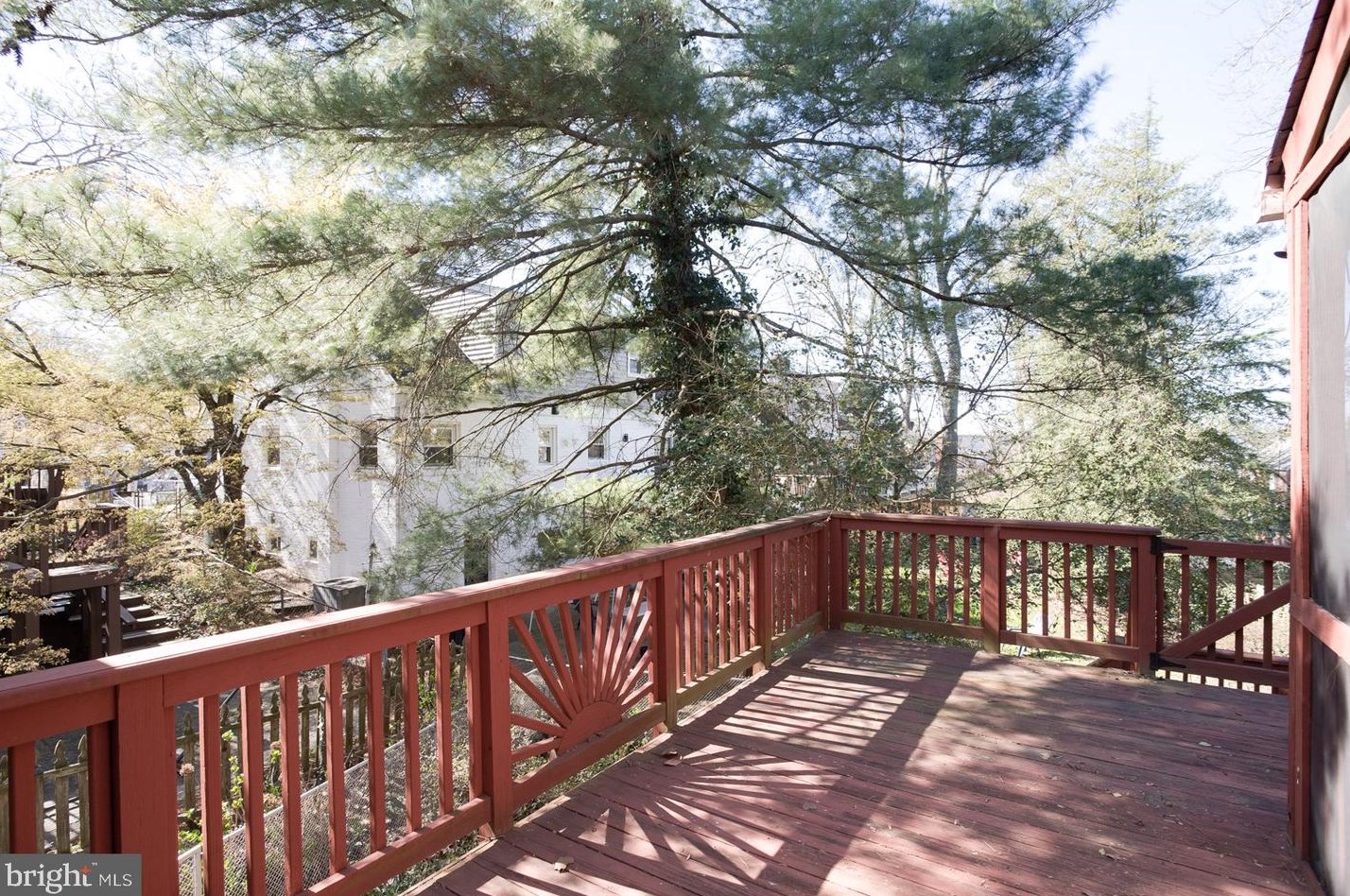 8802 2 Ave, Silver Spring MD 20910-2149 exterior