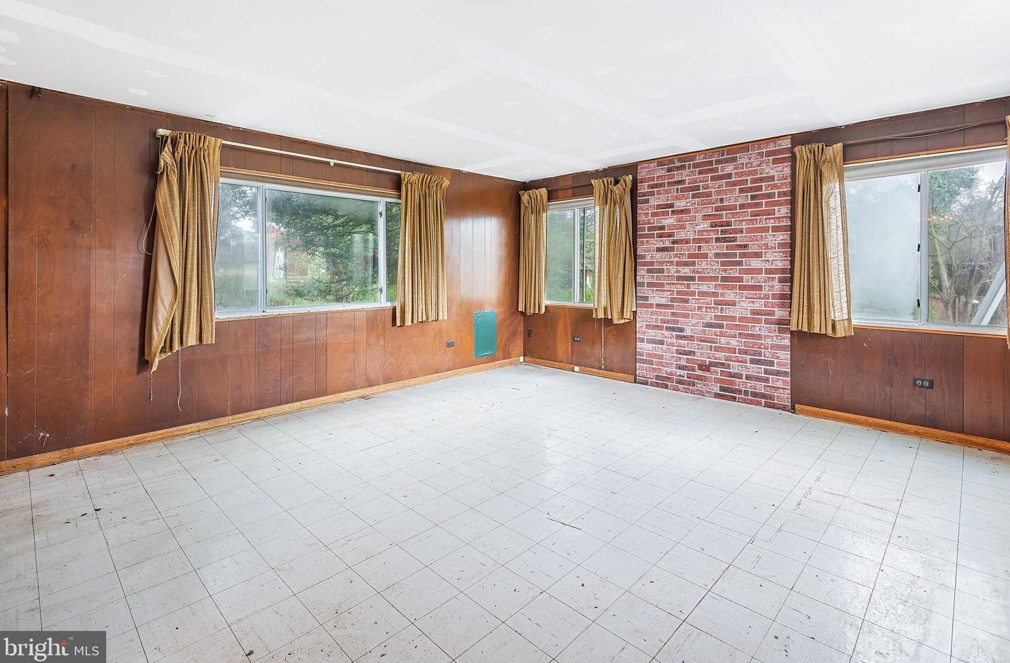 2413 Eccleston St, Silver Spring MD 20902-4830 exterior