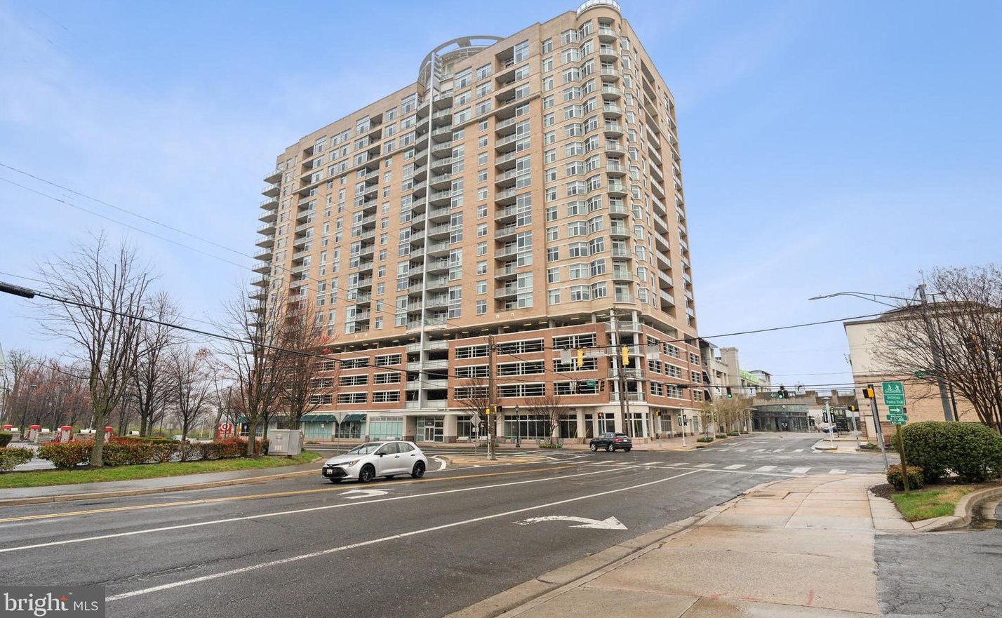 5750 Bou Ave, Rockville MD 20852-1645 exterior