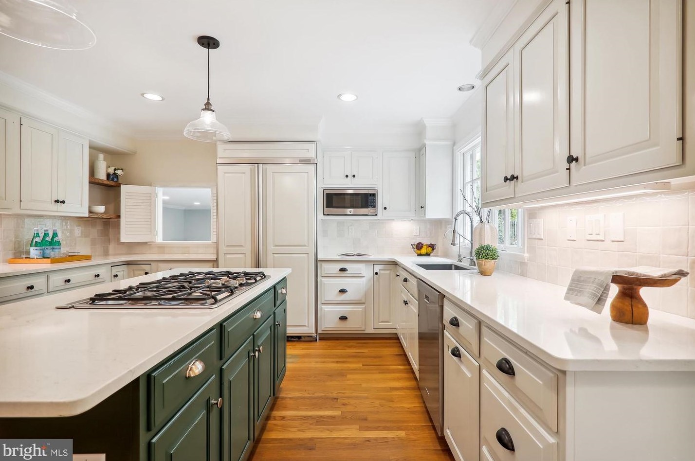 11301 Rolling House Rd, Rockville MD  20852-4538 exterior