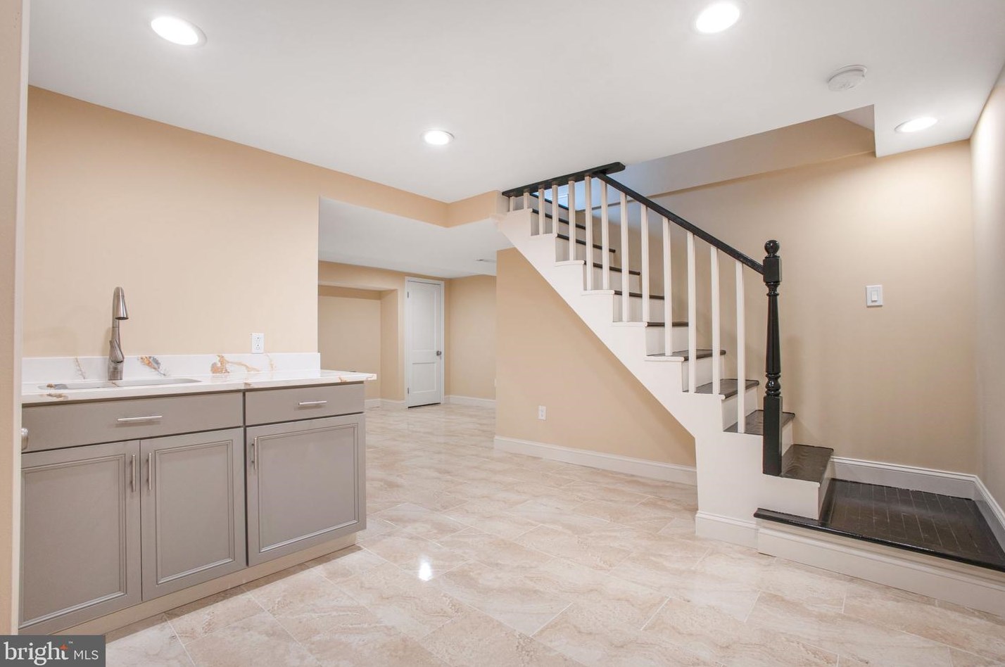 11613 College View Dr, Silver Spring MD 20902-2430 exterior