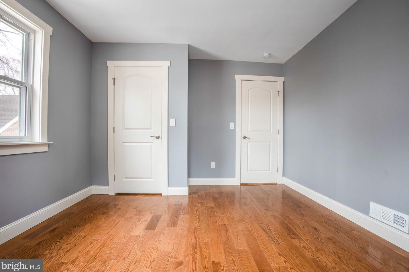 11613 College View Dr, Silver Spring MD 20902-2430 exterior