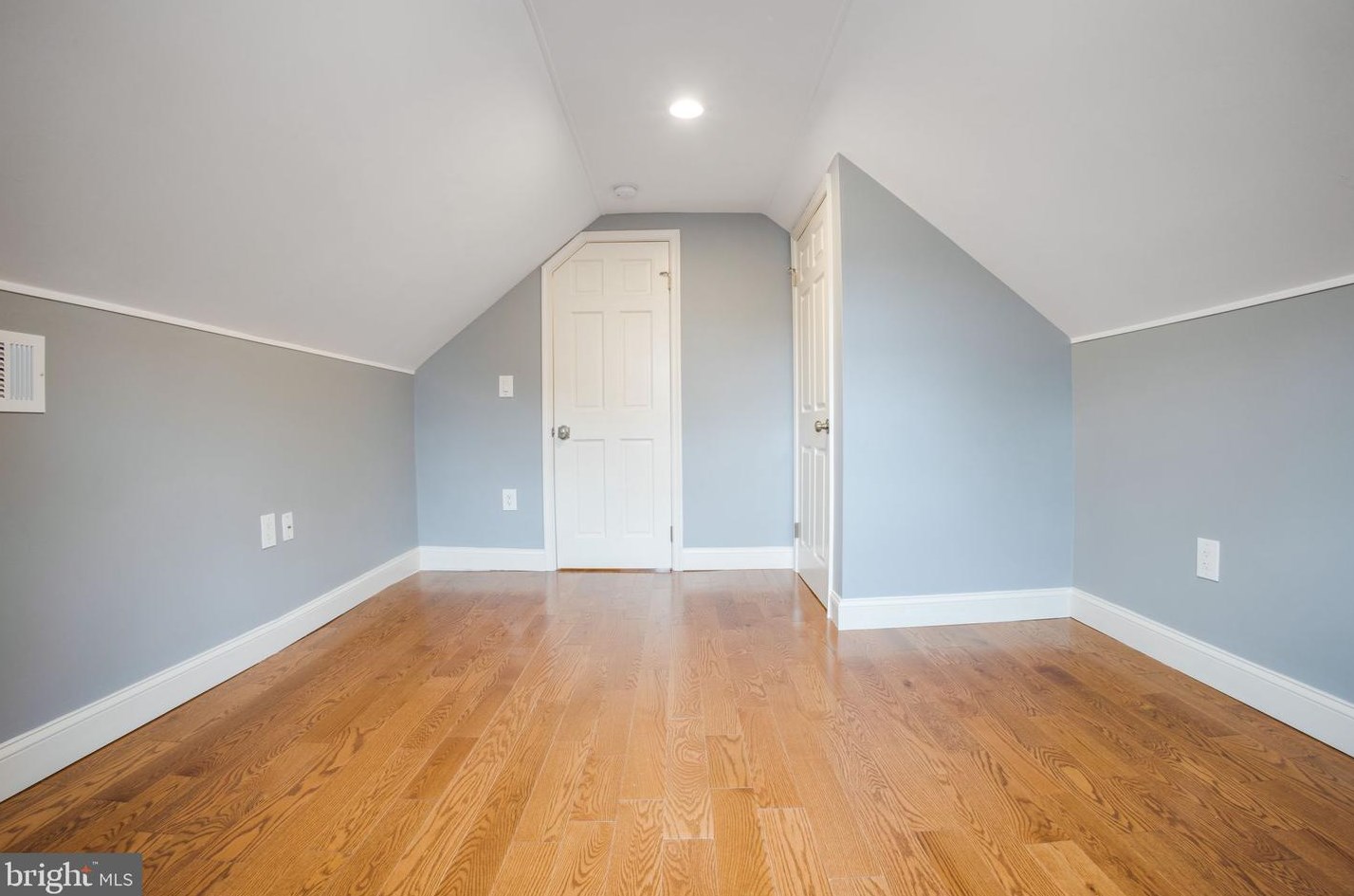 11613 College View Dr, Silver Spring MD 20902-2430 exterior