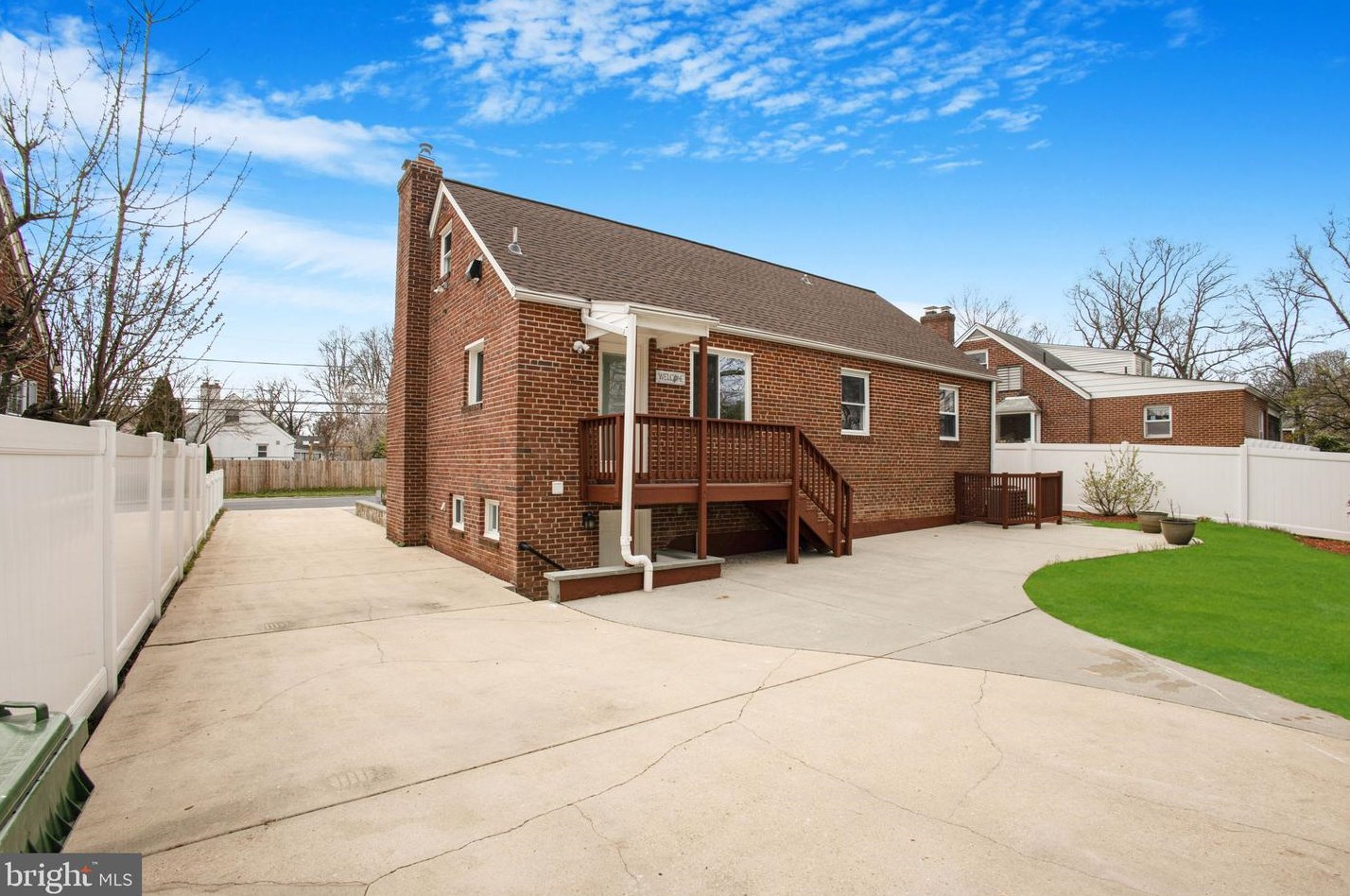 11613 College View Dr, Silver Spring MD 20902-2430 exterior