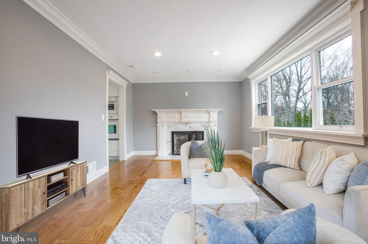 11613 College View Dr, Silver Spring MD 20902-2430 exterior