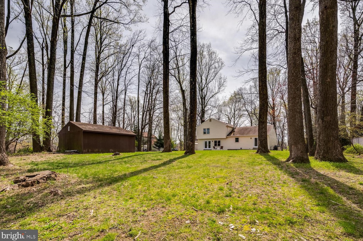 17605 Cashell Rd, Rockville MD 20853-1205 exterior