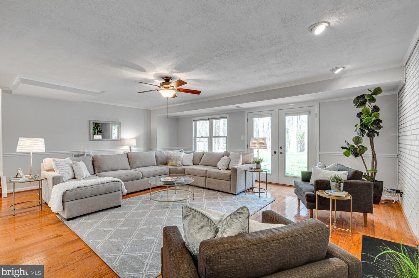 17605 Cashell Rd, Rockville MD 20853-1205 exterior