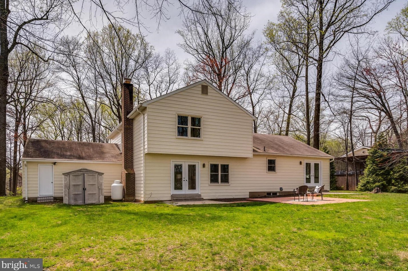 17605 Cashell Rd, Rockville MD 20853-1205 exterior