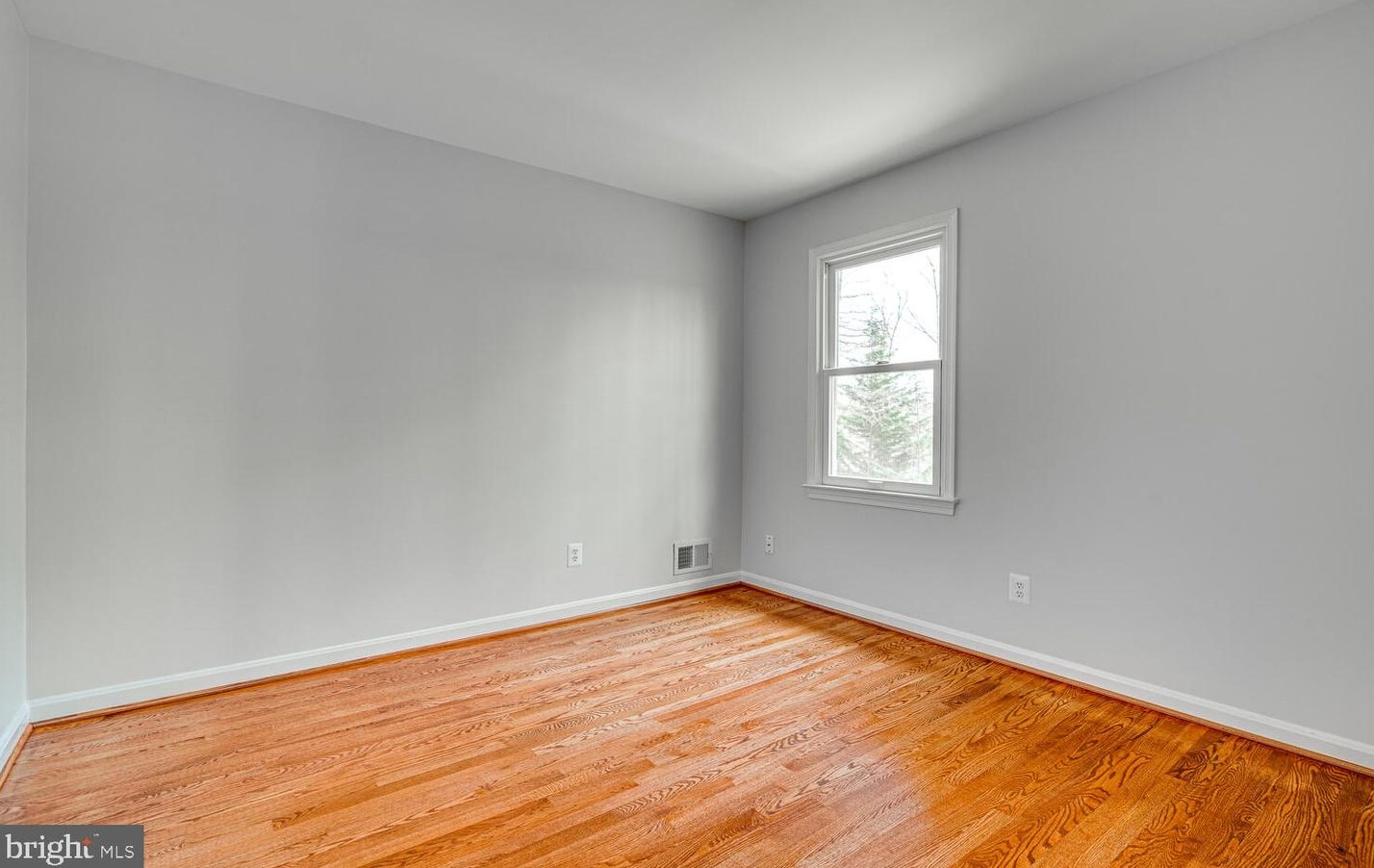 17605 Cashell Rd, Rockville MD 20853-1205 exterior