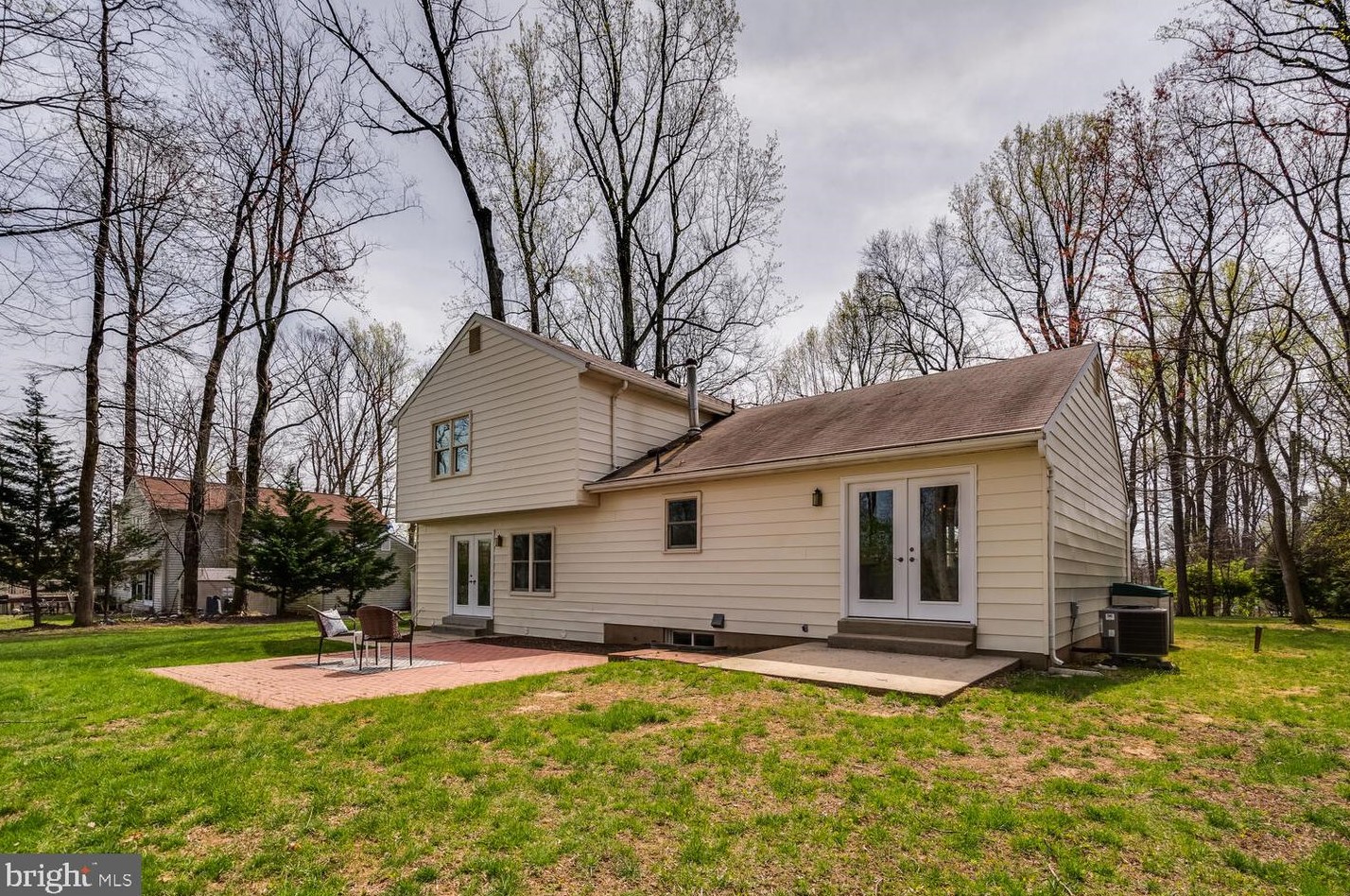 17605 Cashell Rd, Rockville MD 20853-1205 exterior