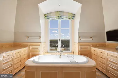 11900 River Road, Potomac, MD 20854 - Photo 66