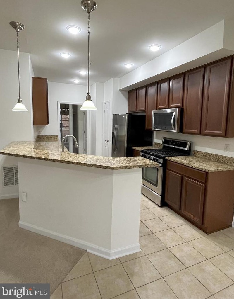 2216 Highfly Ter, Silver Spring MD  20902-2817 exterior