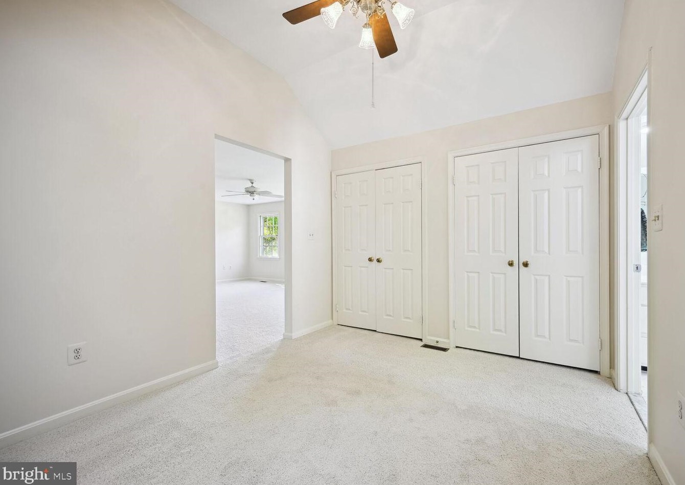 2807 Regina Dr, Silver Spring MD 20906-5354 exterior