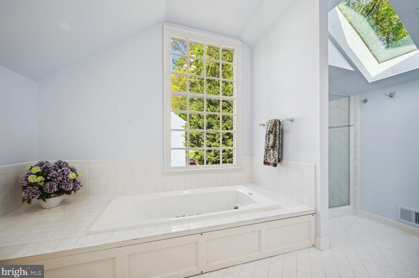 2807 Regina Dr, Silver Spring MD 20906-5354 exterior