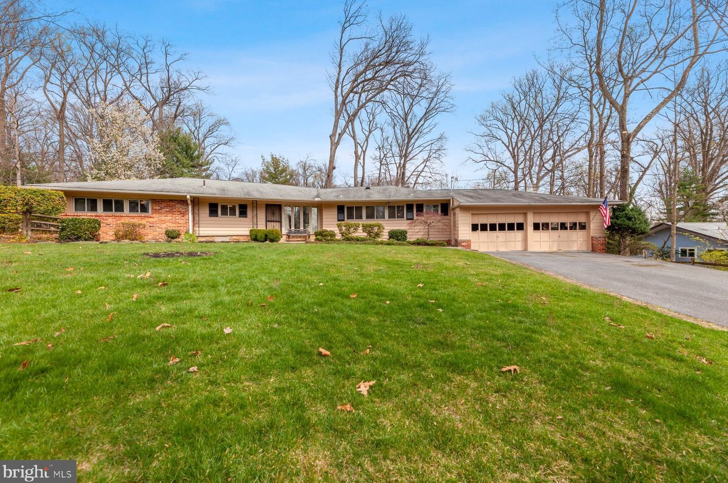 14209 Dav Rd, Rockville, MD 20850-3154