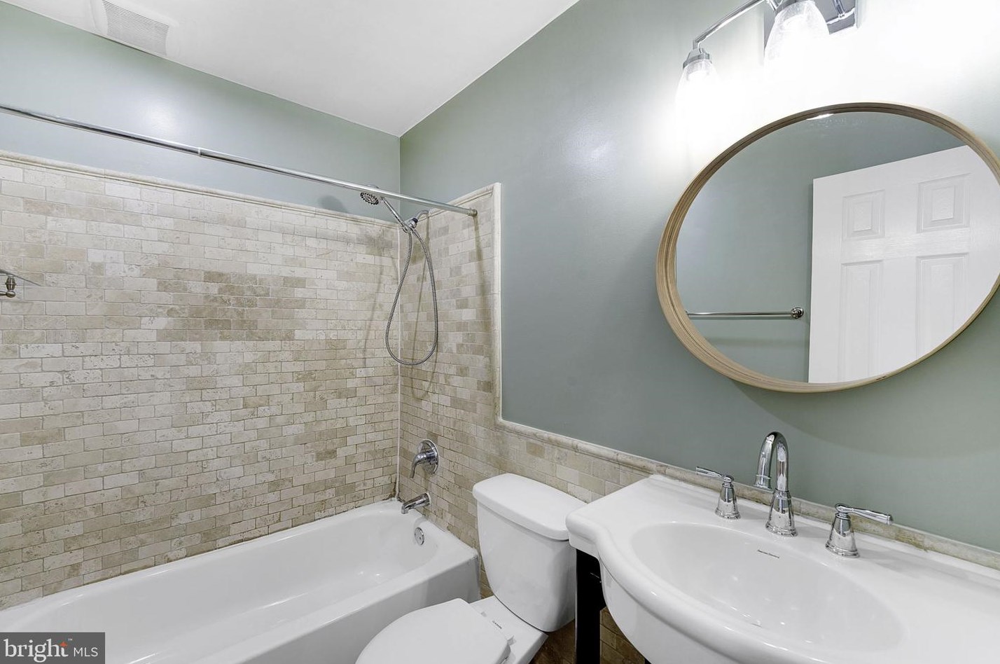 1109 Rosemere Ave, Silver Spring MD  20904-3010 exterior