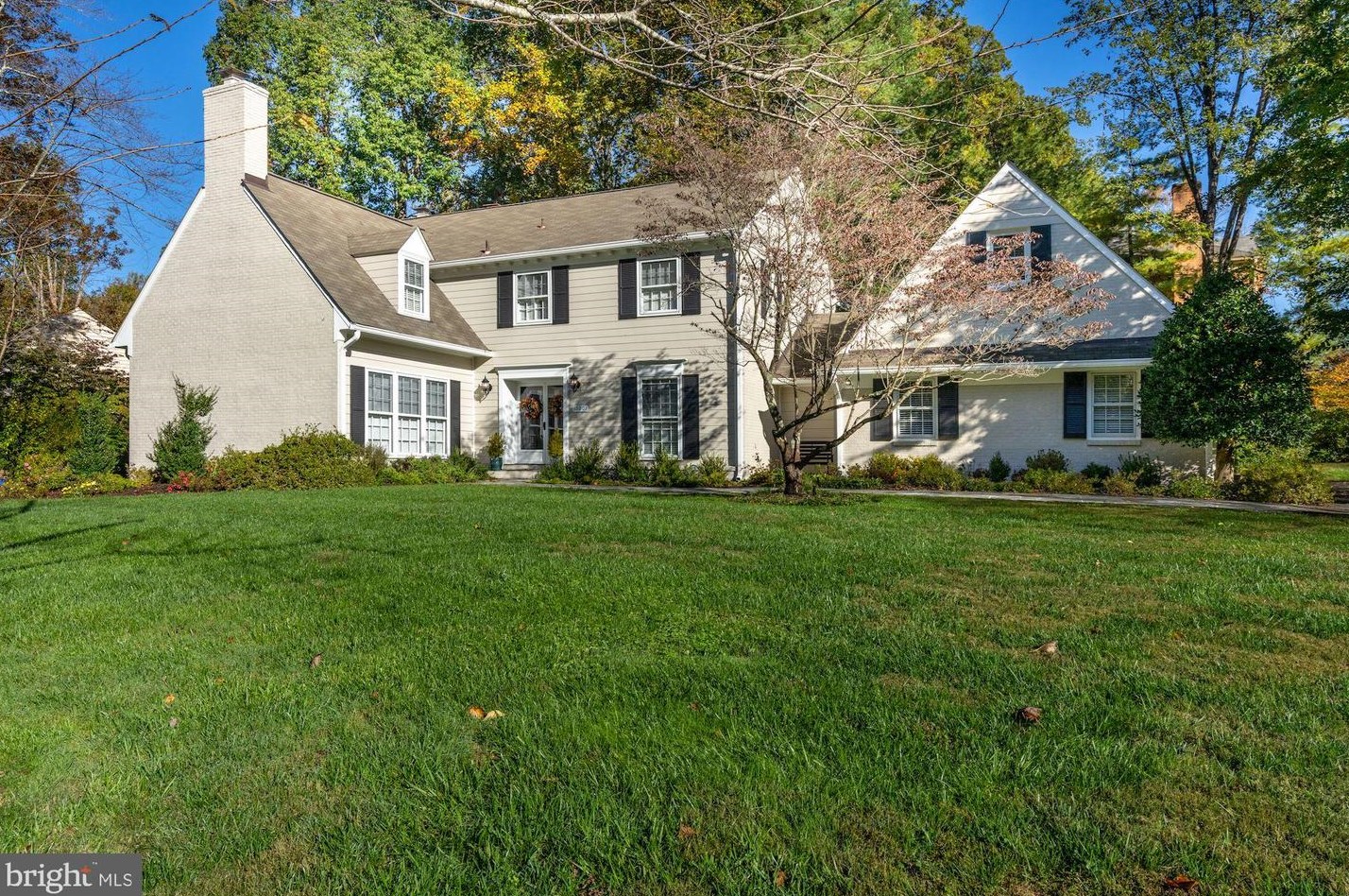 10201 Logan Dr, Rockville MD  20854-3914 exterior