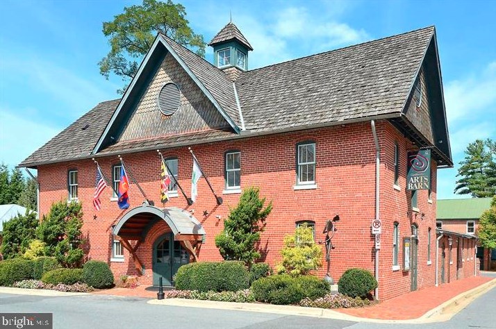 495 Chestertown St, Gaithersburg MD  20878-5749 exterior