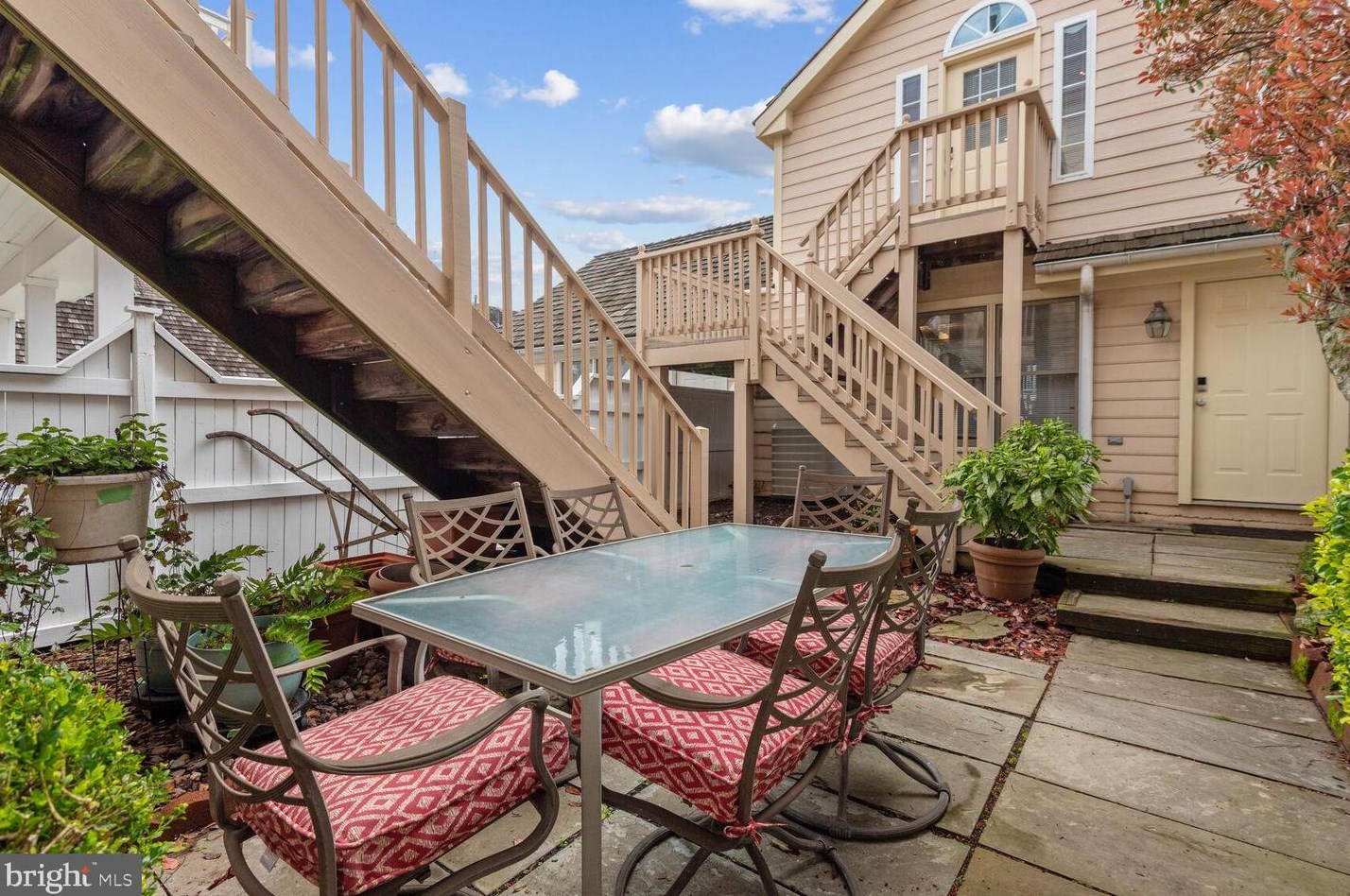 495 Chestertown St, Gaithersburg MD  20878-5749 exterior