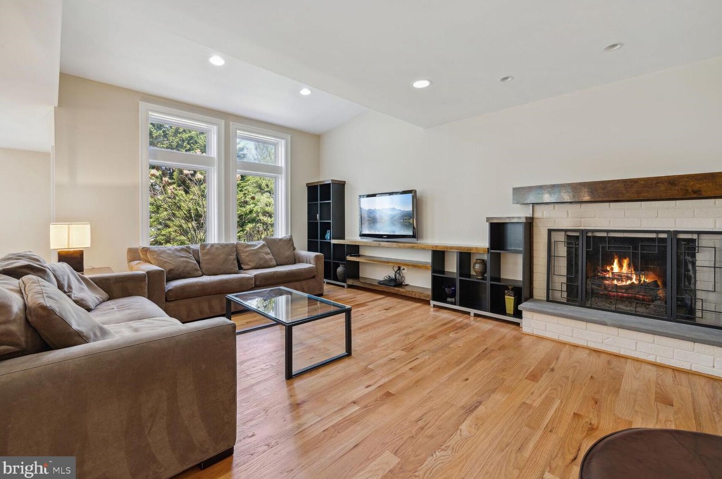 11201 Freas Dr, Gaithersburg MD  20878-2507 exterior