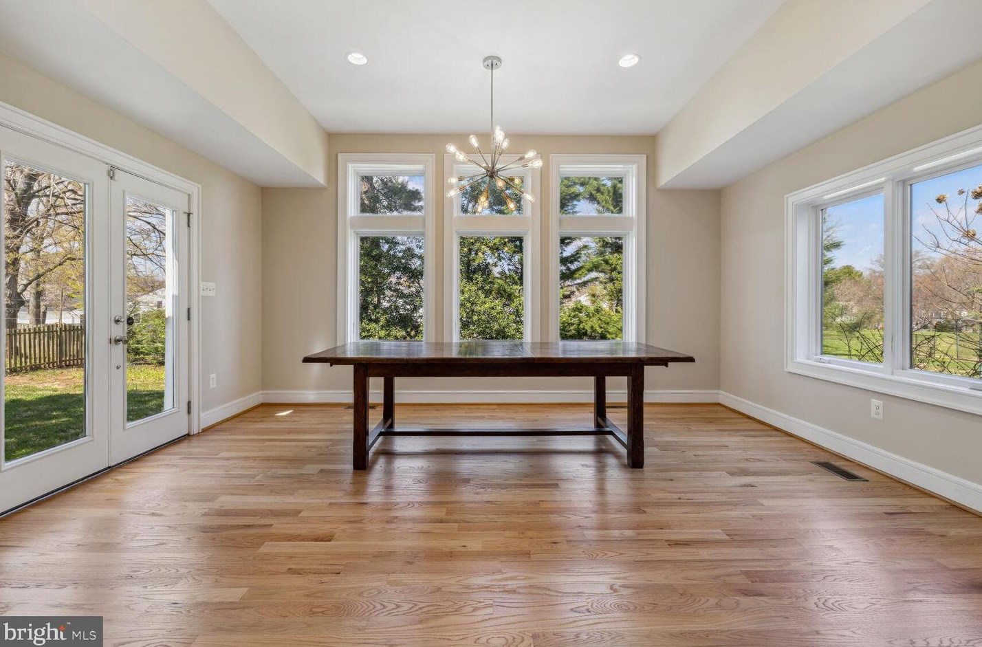 11201 Freas Dr, Gaithersburg MD  20878-2507 exterior