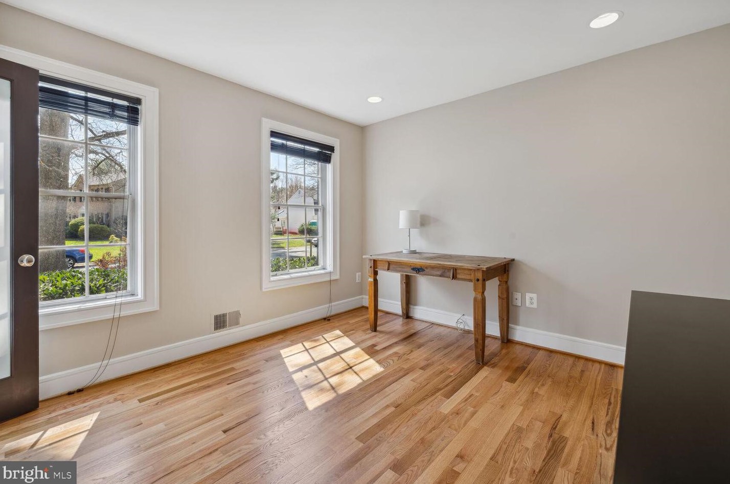 11201 Freas Dr, Gaithersburg MD  20878-2507 exterior