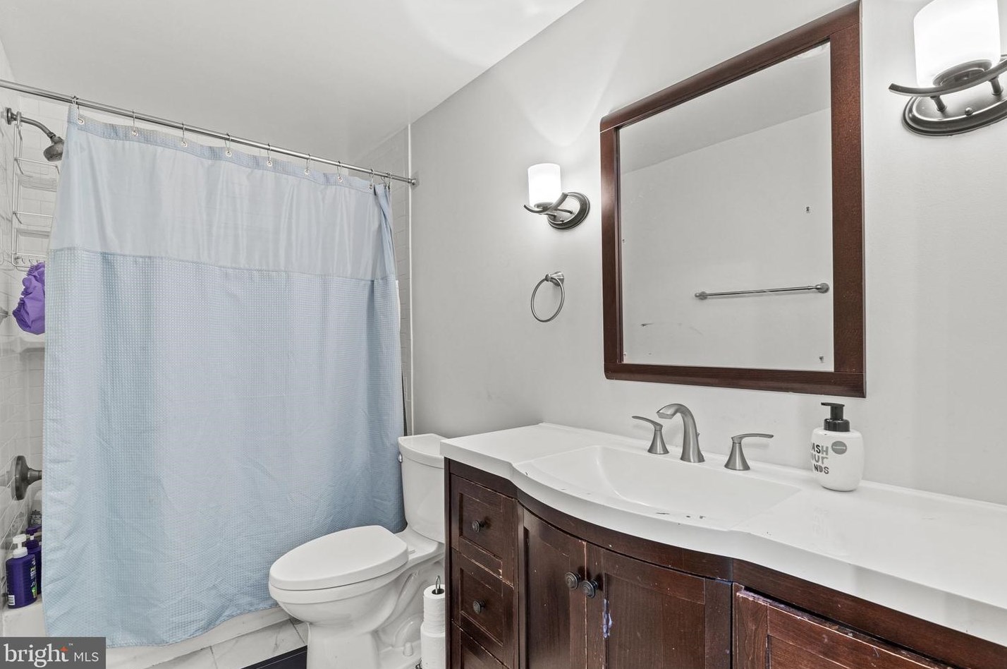 23520 Pocahontas Dr, Gaithersburg MD  20882-3216 exterior