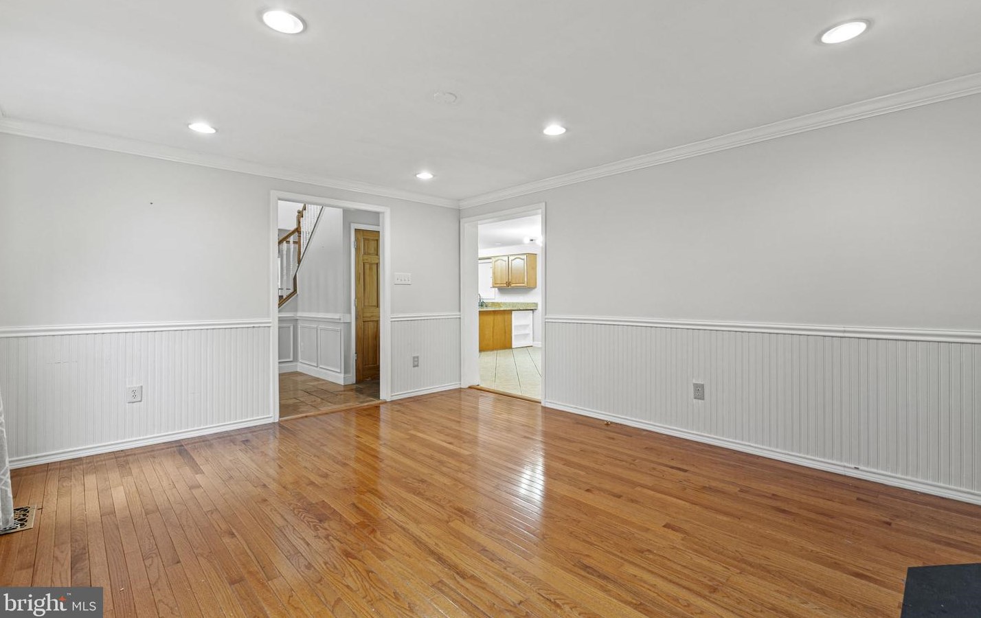 23520 Pocahontas Dr, Gaithersburg MD  20882-3216 exterior