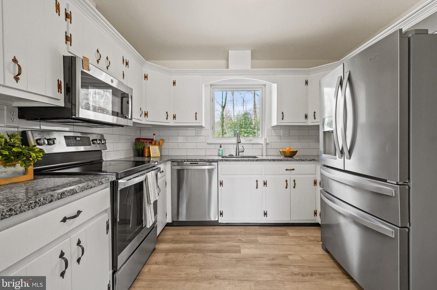 10608 Shady Cir, Silver Spring MD 20903-1236 exterior