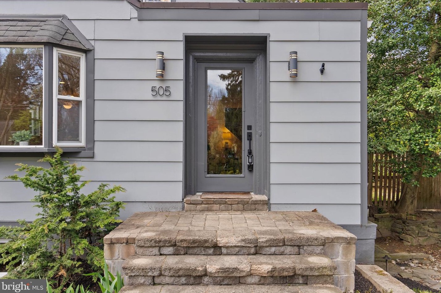 505 Ellsworth Dr, Silver Spring MD  20910-4224 exterior