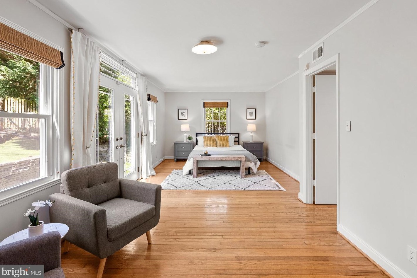 505 Ellsworth Dr, Silver Spring MD  20910-4224 exterior