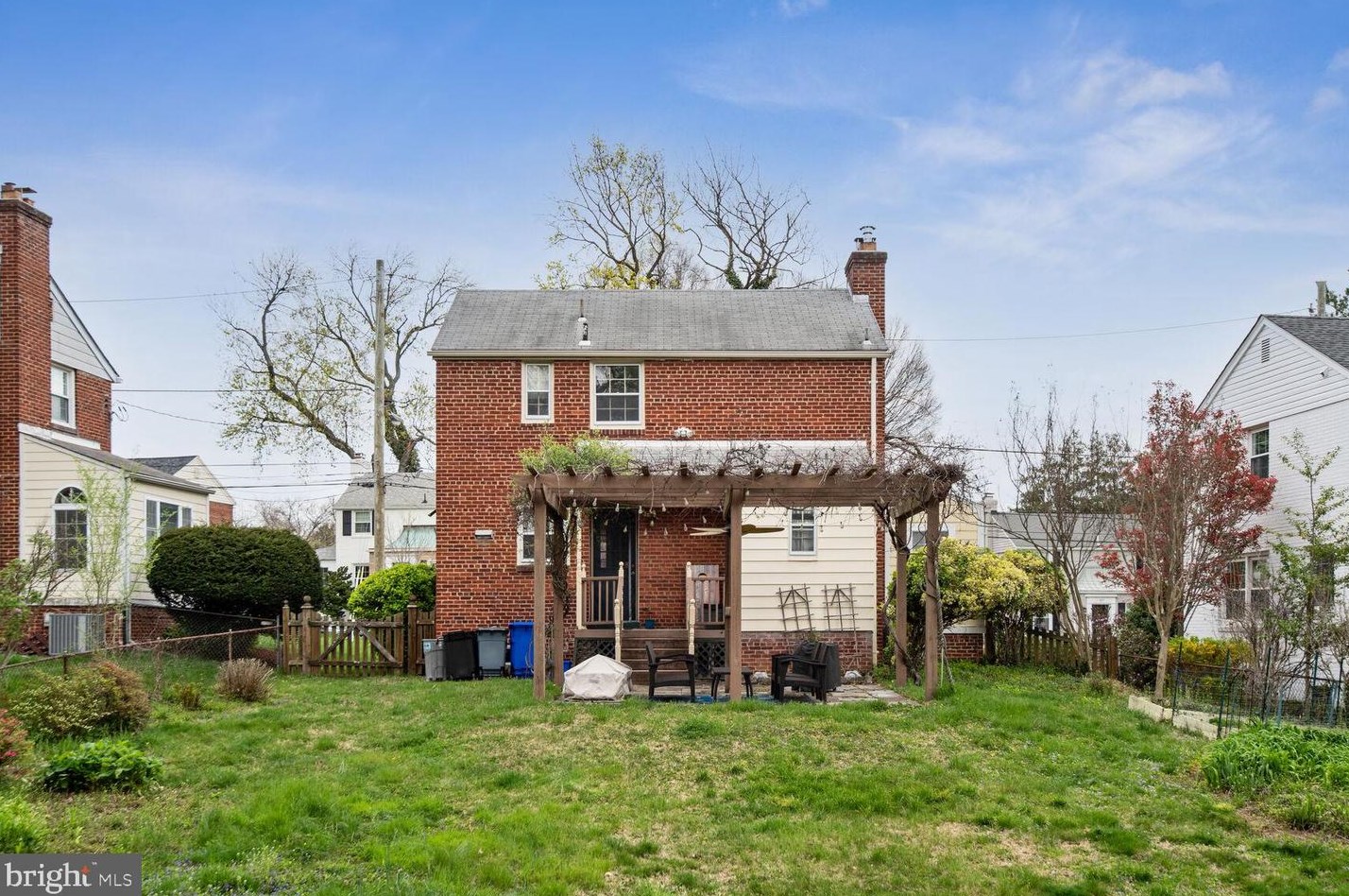 210 Baden St, Silver Spring MD 20901-4840 exterior