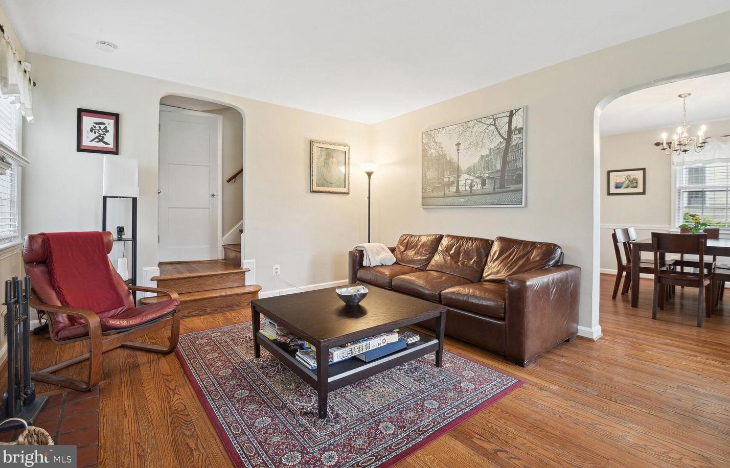 210 Baden St, Silver Spring MD 20901-4840 exterior