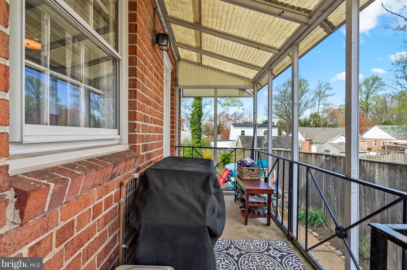 10704 Hayes Ave, Silver Spring MD  20902-3704 exterior