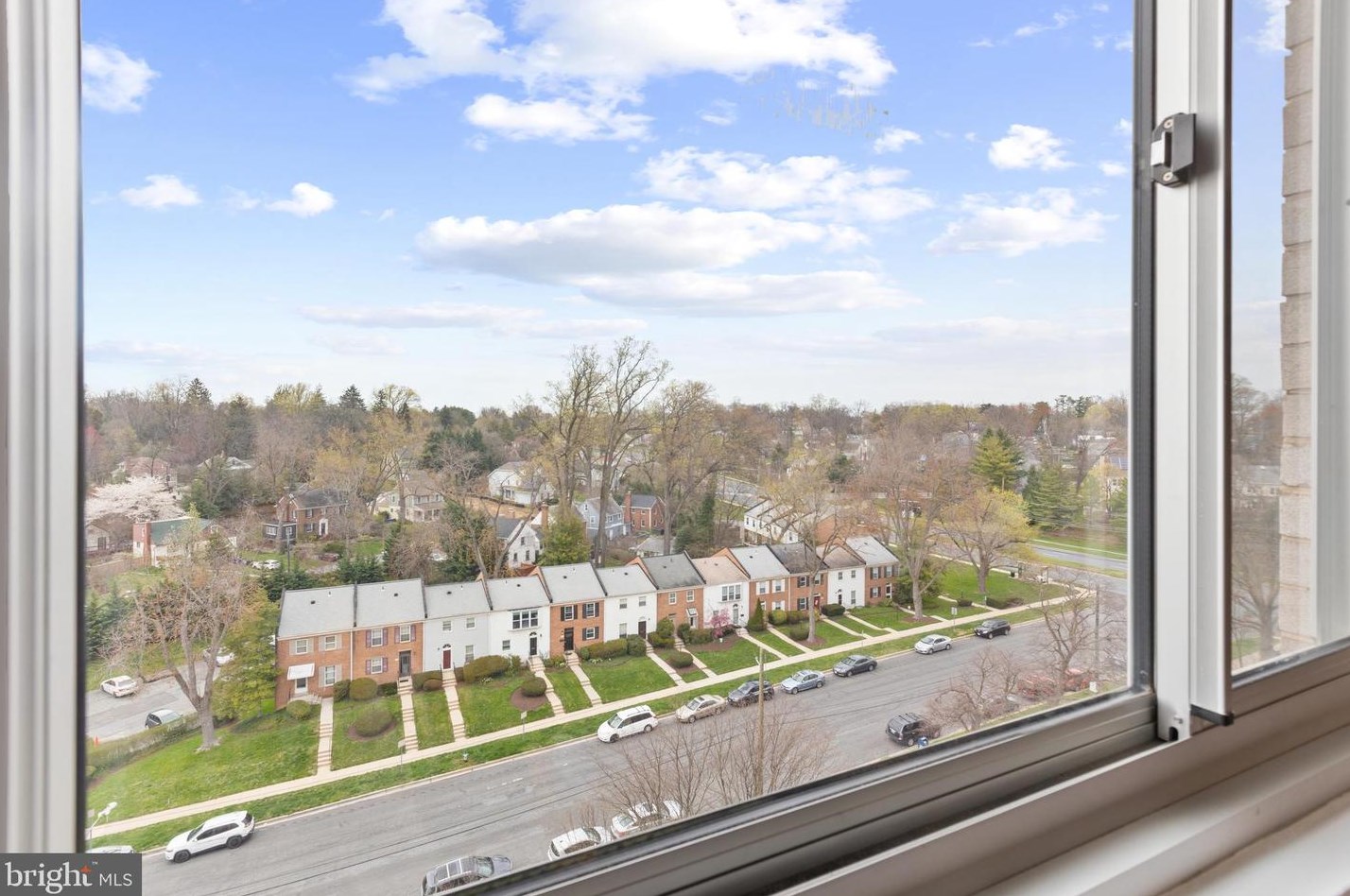 1900 Lyttonsville Rd #1203, Silver Spring, MD 20910