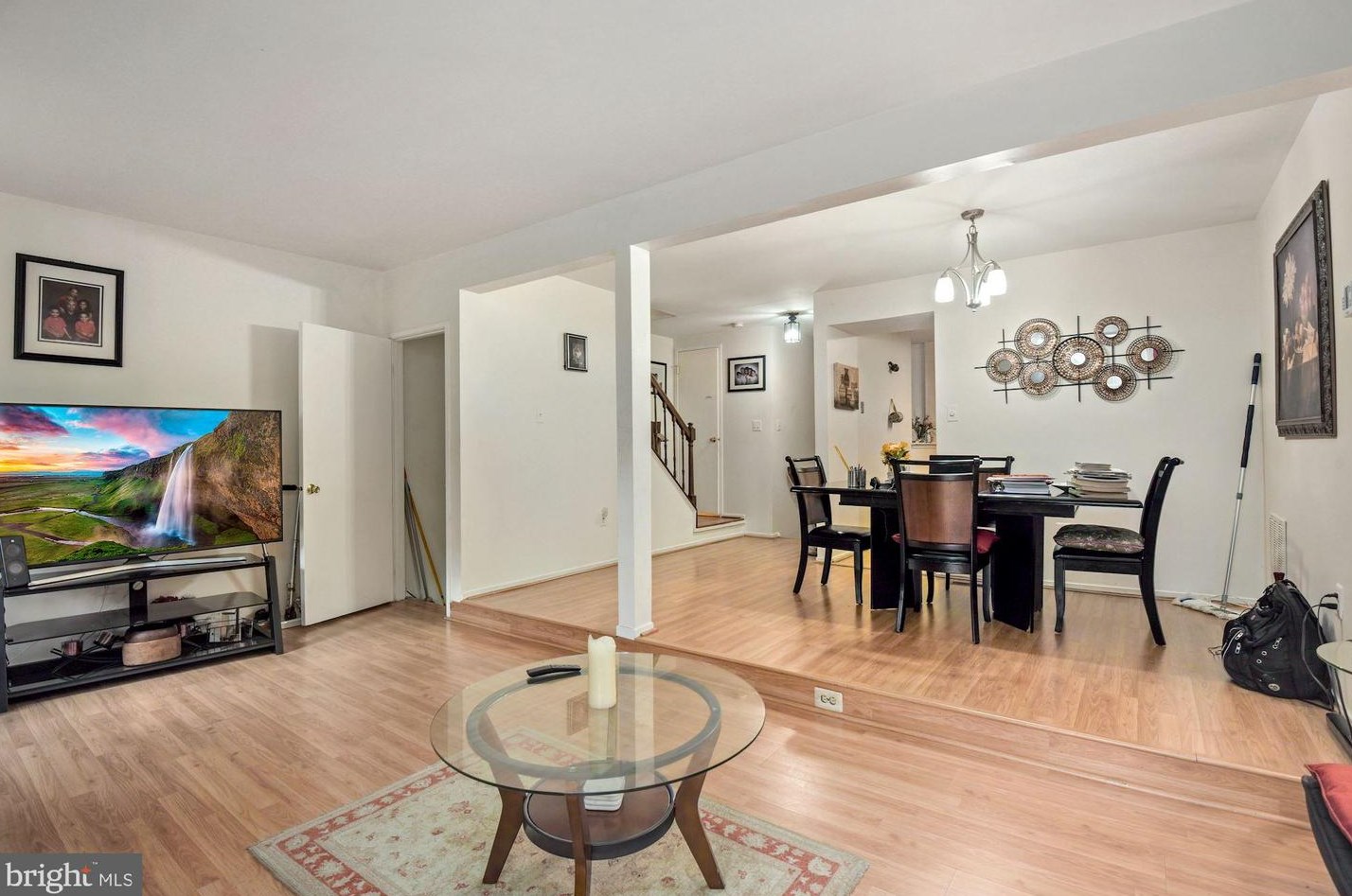 15936 Indian Hills Ter, Rockville MD  20855-2625 exterior