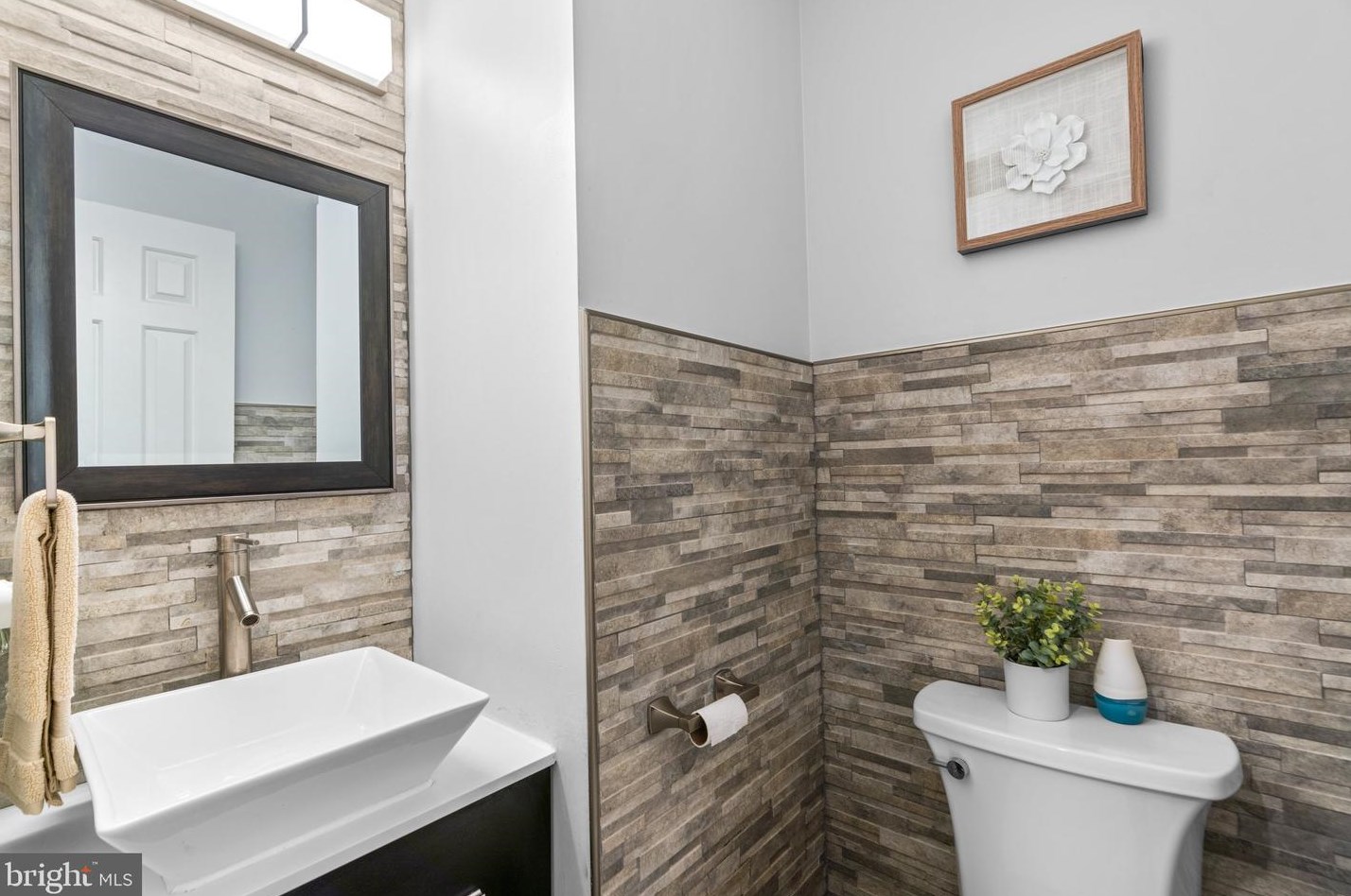 15519 Owens Glen Ter, Gaithersburg MD  20878-2369 exterior