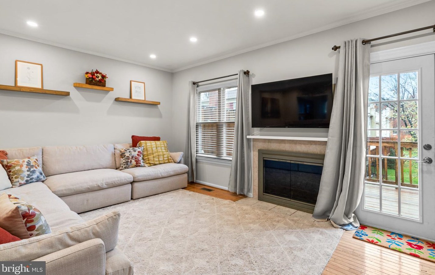 15519 Owens Glen Ter, Gaithersburg MD  20878-2369 exterior